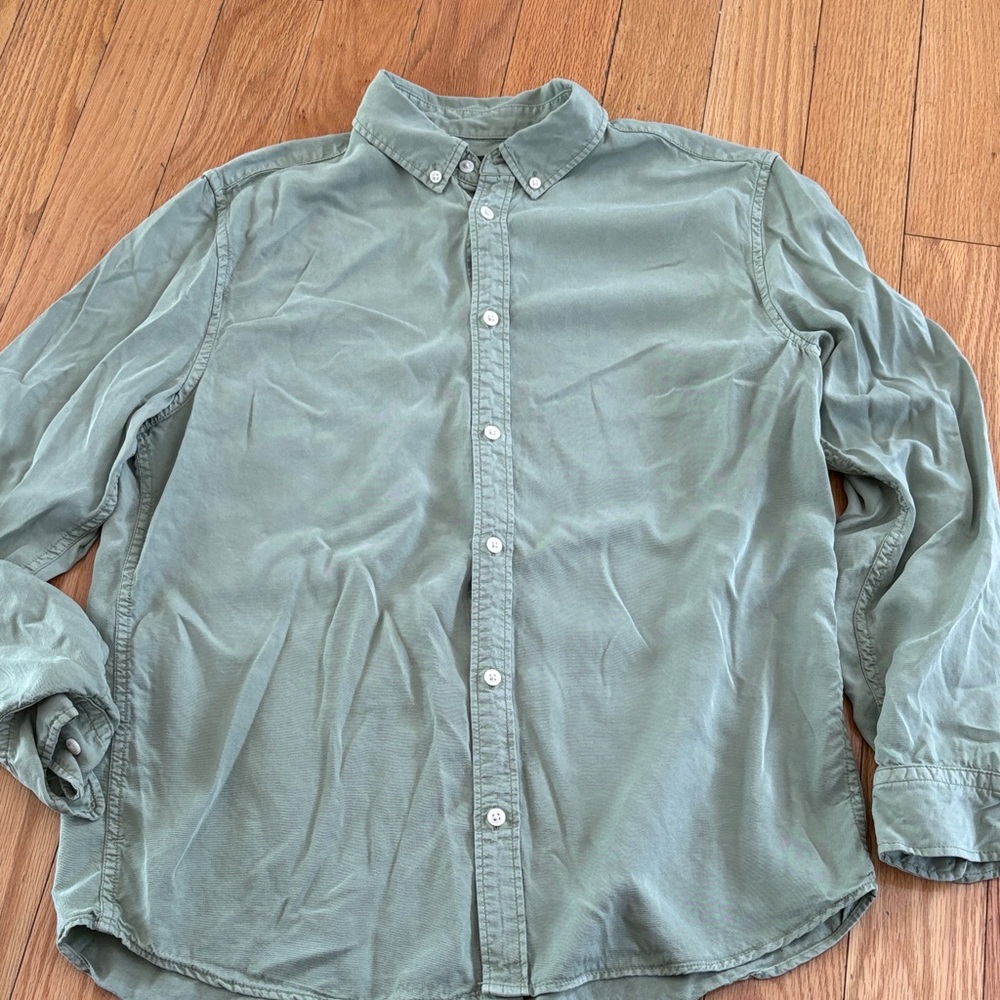 H&M Sage Green Button-Down Shirt Medium